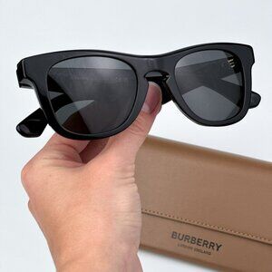 Burberry BE4426 300187 BRAND NEW Sunglasses Black Grey Square Unisex